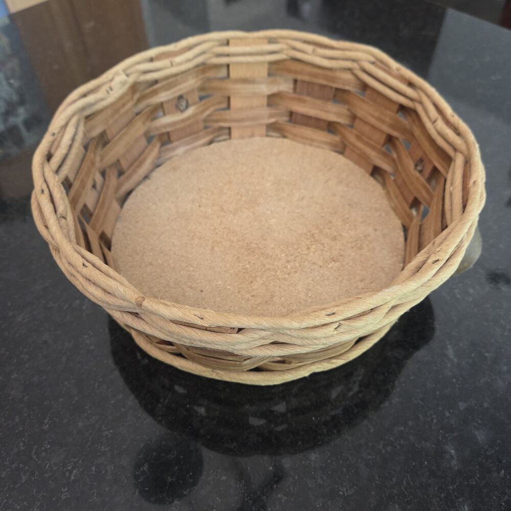 Vintage Pyrex Round Woven Basket With Leather Handles Casserole Dish 024-624-684